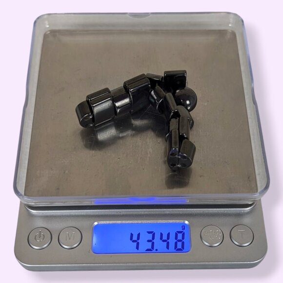 Magnetic Hematite Beaded Bracelet - Picture 6 of 6